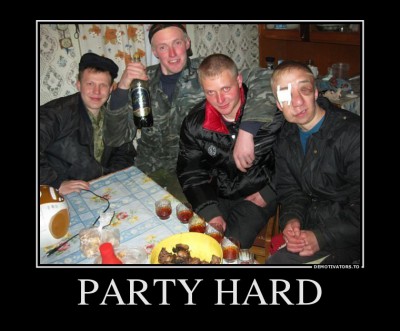 31353066_party-hard.jpg