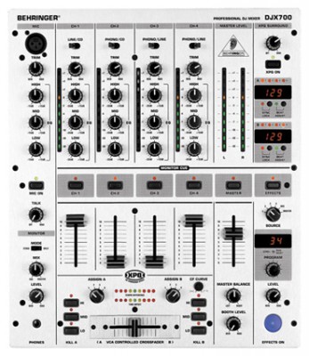 zvuk_behringer_DJX700_max.jpg