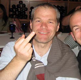 1208859499_uwe_boll_fucked.jpg (29.43 КБ, Просмотров: 1452) 1208859499_uwe_boll_fucked.jpg