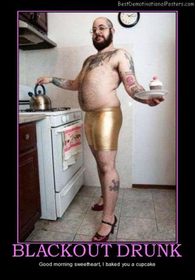 blackout-drunk-cupcake-sweetheart-best-demotivational-posters.jpg (50.32 КБ, Просмотров: 1544) blackout-drunk-cupcake-sweetheart-best-demotivational-posters.jpg